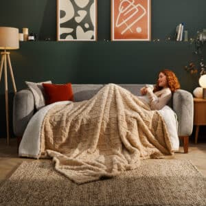 Silentnight Snugsie Giant Blanket – Natural